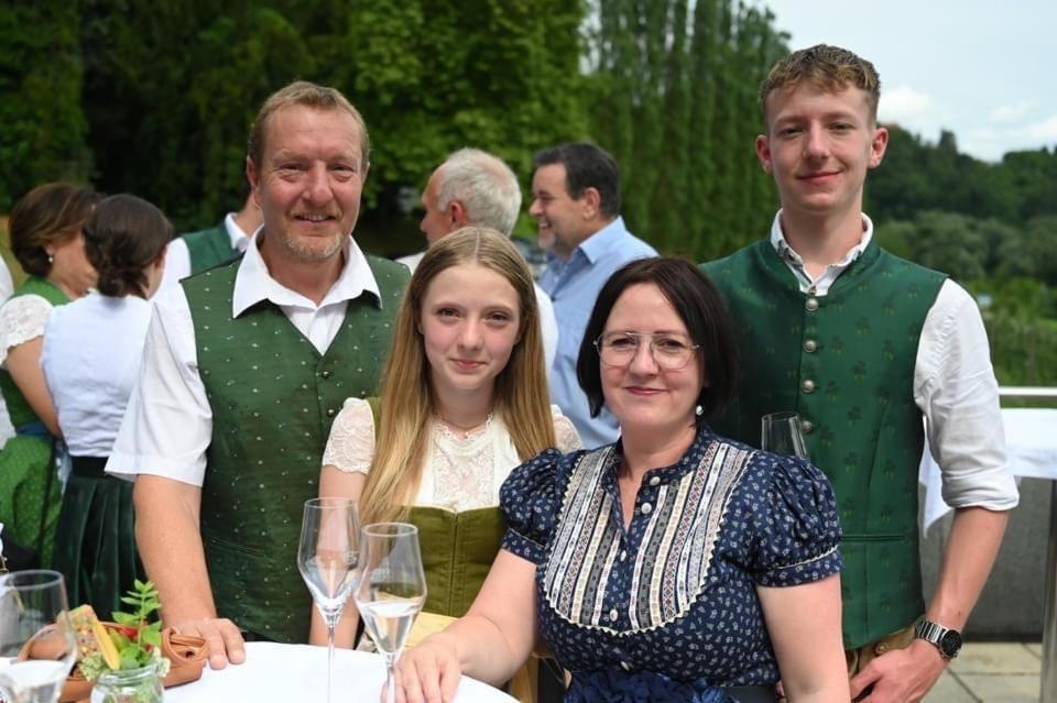 Ratsch an der Weinstraße Zweytick Gaestezimmer Weingut מראה חיצוני תמונה