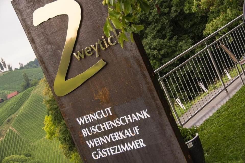 Ratsch an der Weinstraße Zweytick Gaestezimmer Weingut מראה חיצוני תמונה