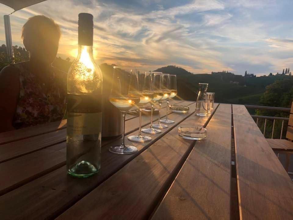 Ratsch an der Weinstraße Zweytick Gaestezimmer Weingut מראה חיצוני תמונה